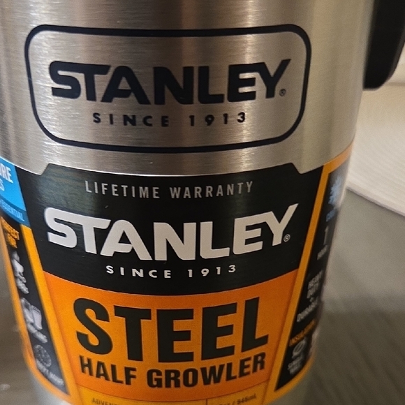 Stanley Silver and Black Steel Growler - Picture 2 of 8